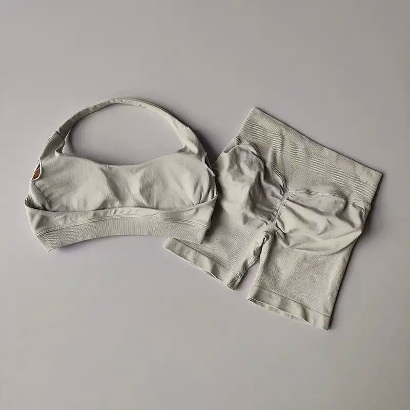 Aura set (dos nu + short)